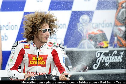 motogp_simoncelli_051_republique_tcheque_brno_2011.jpg
