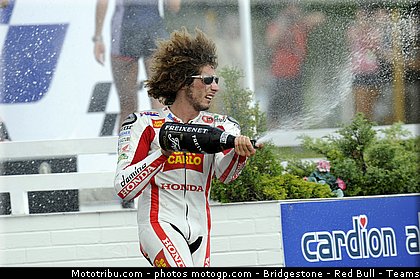 motogp_simoncelli_052_republique_tcheque_brno_2011.jpg