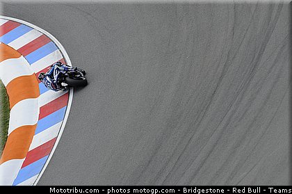 motogp_spies_006_republique_tcheque_brno_2011.jpg