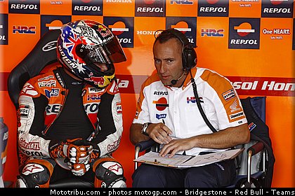 motogp_stoner_001_republique_tcheque_brno_2011.jpg