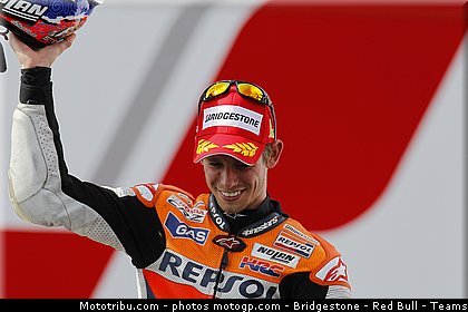 motogp_stoner_022_republique_tcheque_brno_2011.jpg