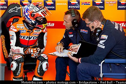 motogp_stoner_040_republique_tcheque_brno_2011.jpg