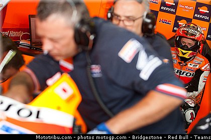 motogp_stoner_041_republique_tcheque_brno_2011.jpg