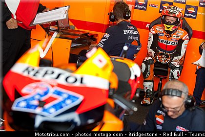 motogp_stoner_042_republique_tcheque_brno_2011.jpg
