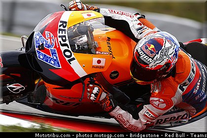motogp_stoner_044_republique_tcheque_brno_2011.jpg