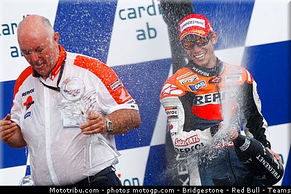 motogp_stoner_048_republique_tcheque_brno_2011.jpg