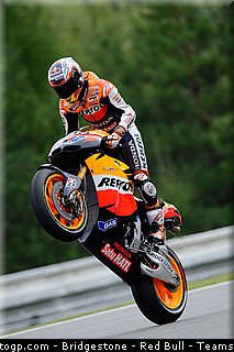 motogp_stoner_051_republique_tcheque_brno_2011.jpg