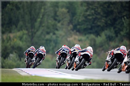red_bull_rookie_cup_025_republique_tcheque_brno_2011.jpg