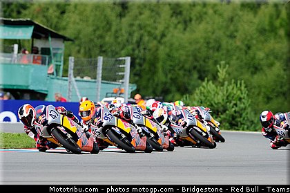 red_bull_rookie_cup_033_republique_tcheque_brno_2011.jpg