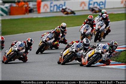 red_bull_rookie_cup_036_republique_tcheque_brno_2011.jpg