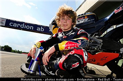 red_bull_rookie_cup_oetl_002_republique_tcheque_brno_2011.jpg
