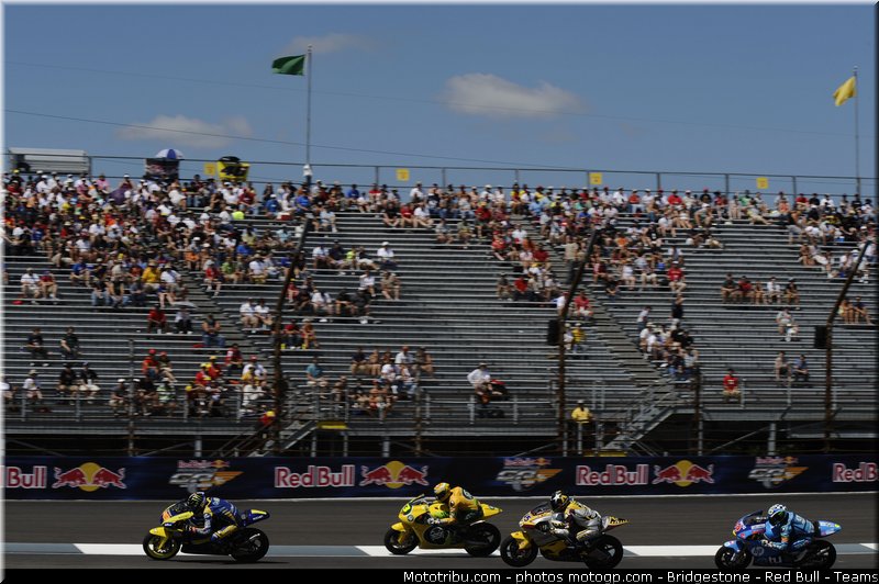 moto2_030_indianapolis_2011