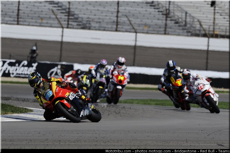 moto2_033_indianapolis_2011