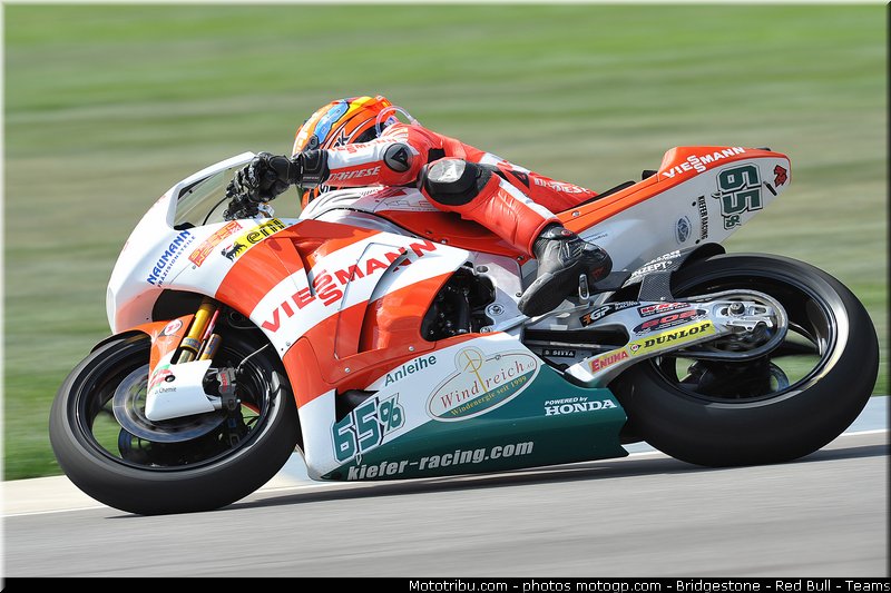 moto2_bradl_003_indianapolis_2011