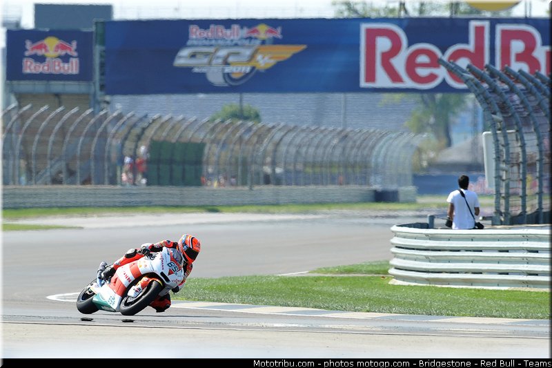 moto2_bradl_007_indianapolis_2011