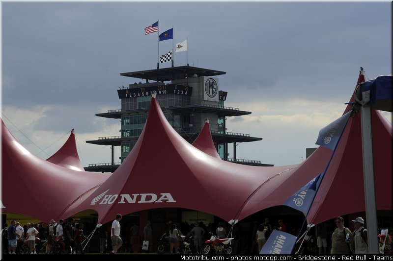 motogp_ambiance_016_indianapolis_2011
