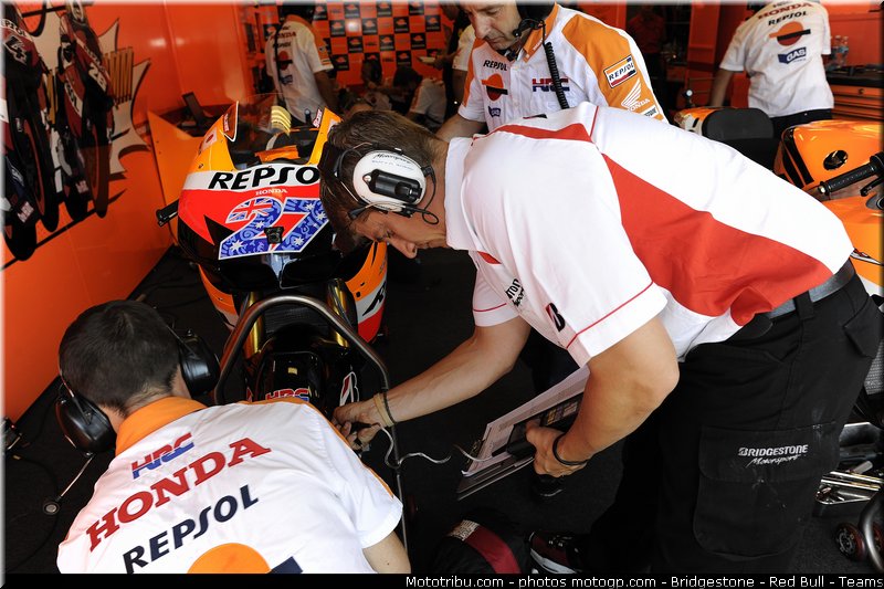 motogp_bridgestone_007_indianapolis_2011