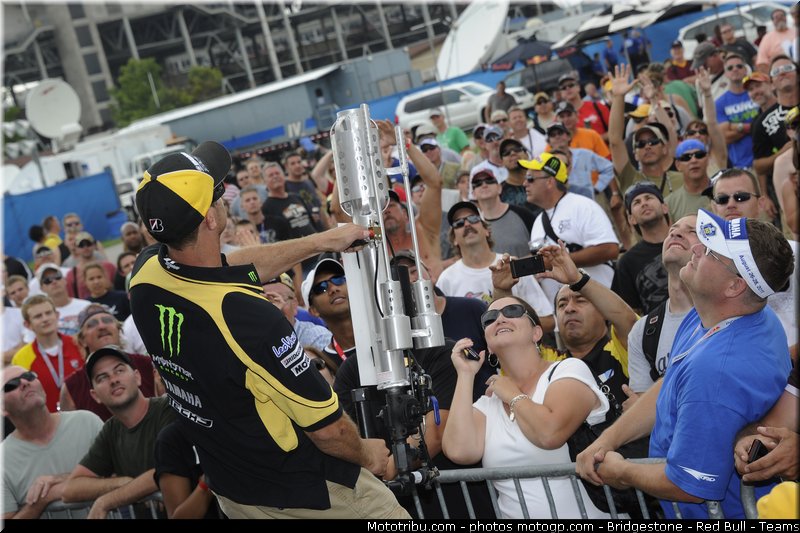 motogp_edwards_024_indianapolis_2011