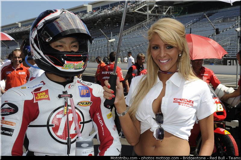 motogp_pitbabe_024_indianapolis_2011