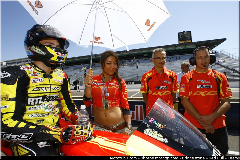 motogp_pitbabe_026_indianapolis_2011