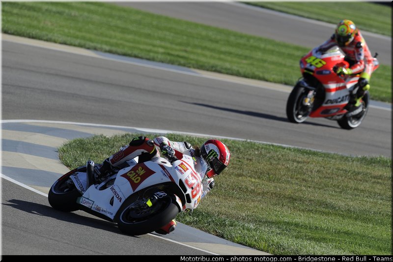 motogp_simoncelli_004_indianapolis_2011