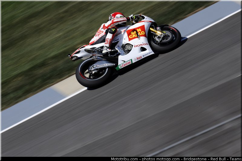 motogp_simoncelli_031_indianapolis_2011