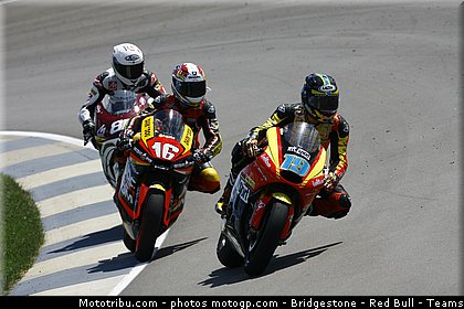 moto2_024_indianapolis_2011.jpg