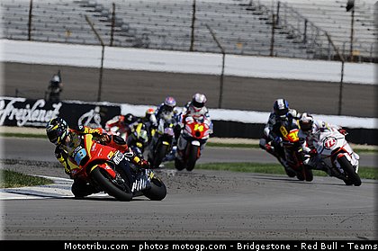 moto2_033_indianapolis_2011.jpg