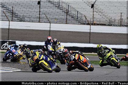 moto2_038_indianapolis_2011.jpg