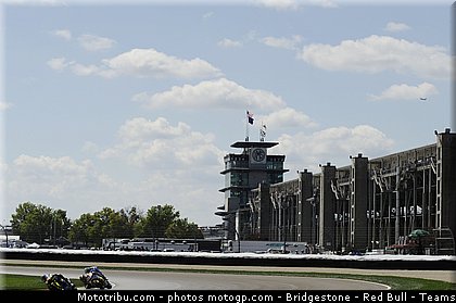 moto2_040_indianapolis_2011.jpg