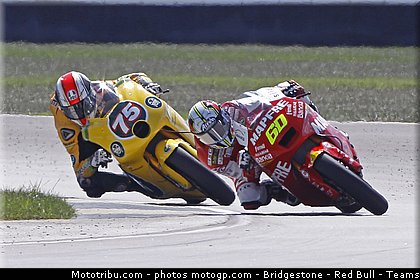 moto2_065_indianapolis_2011.jpg