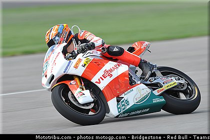 moto2_bradl_004_indianapolis_2011.jpg