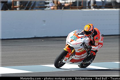 moto2_bradl_005_indianapolis_2011.jpg
