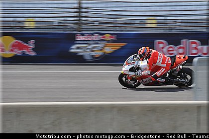 moto2_bradl_010_indianapolis_2011.jpg