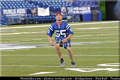 moto2_bradl_027_indianapolis_2011.jpg