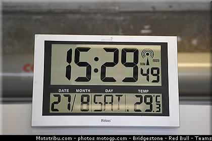 moto2_bradl_031_indianapolis_2011.jpg