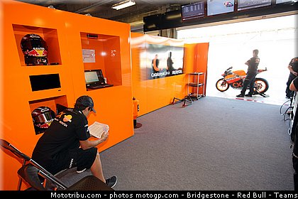 moto2_marquez_004_indianapolis_2011.jpg