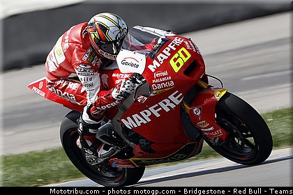 moto2_simon_001_indianapolis_2011.jpg
