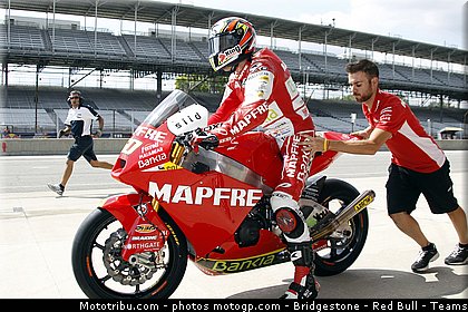 moto2_simon_004_indianapolis_2011.jpg