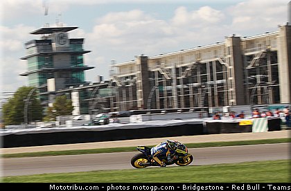 moto2_smith_003_indianapolis_2011.jpg