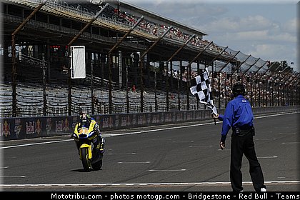 moto2_smith_020_indianapolis_2011.jpg