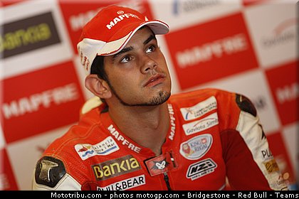 moto2_torres_003_indianapolis_2011.jpg