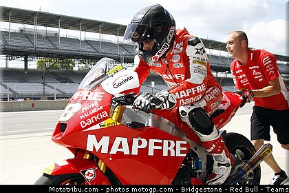 moto2_torres_005_indianapolis_2011.jpg