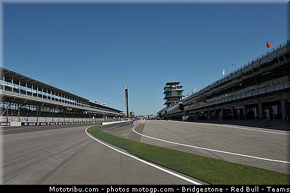 motogp_ambiance_004_indianapolis_2011.jpg