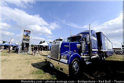 motogp_ambiance_011_indianapolis_2011.jpg