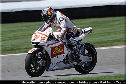 motogp_aoyama_008_indianapolis_2011.jpg