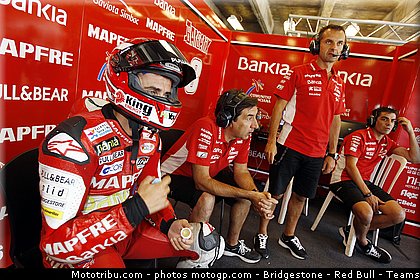 motogp_barbera_010_indianapolis_2011.jpg