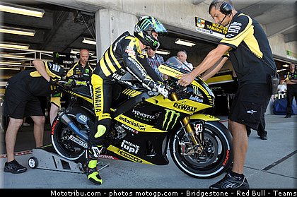 motogp_crutchlow_010_indianapolis_2011.jpg