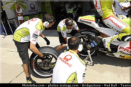 motogp_depuniet_006_indianapolis_2011.jpg