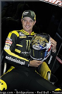 motogp_edwards_002_indianapolis_2011.jpg